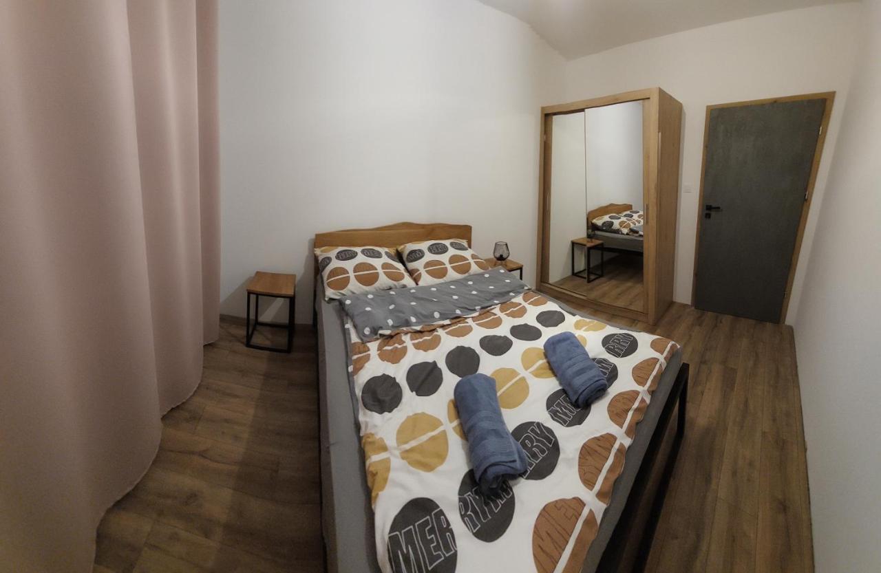 Buko Apartamenty Uniejow Εξωτερικό φωτογραφία